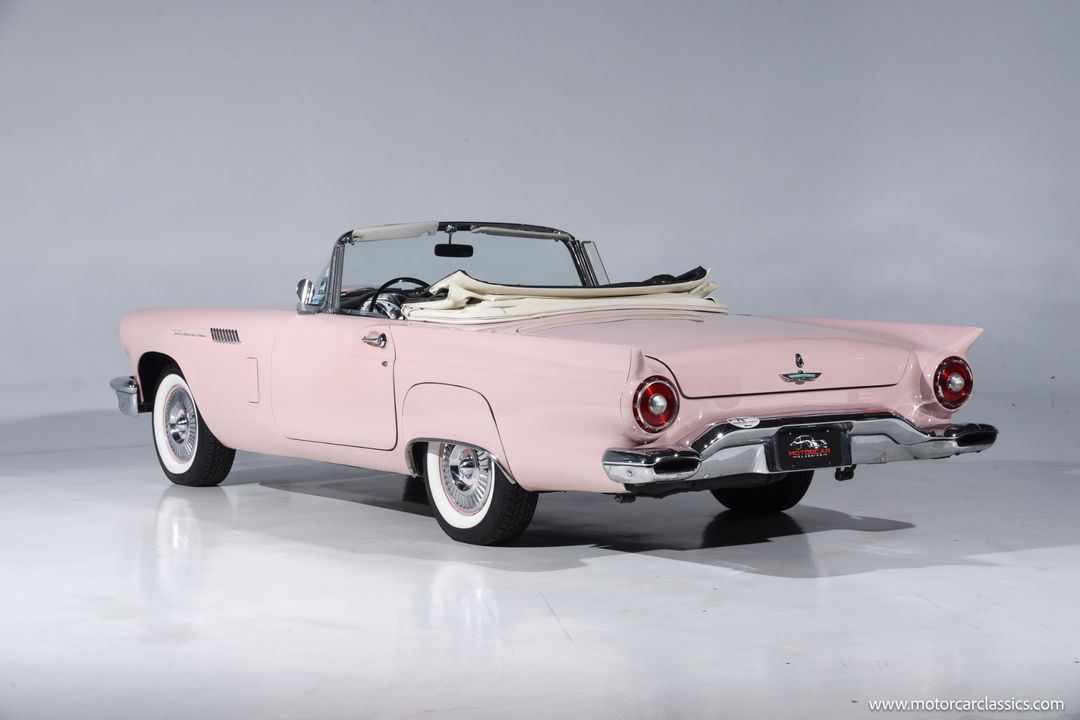 1957 Ford Thunderbird