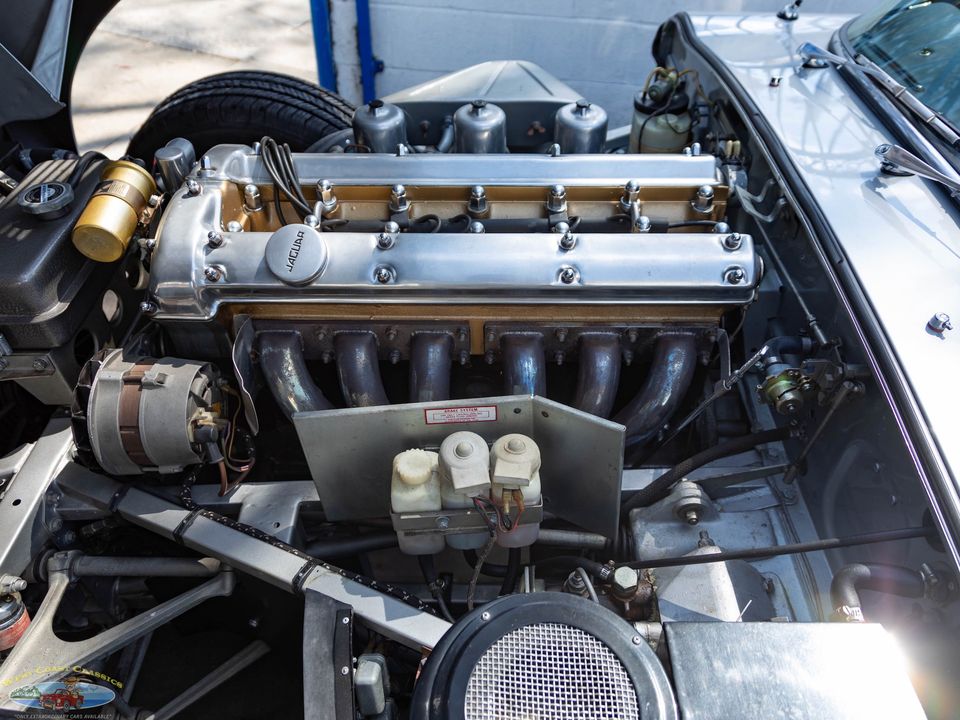 1965 Jaguar XKE E-Type 4.2L 5 spd Roadster