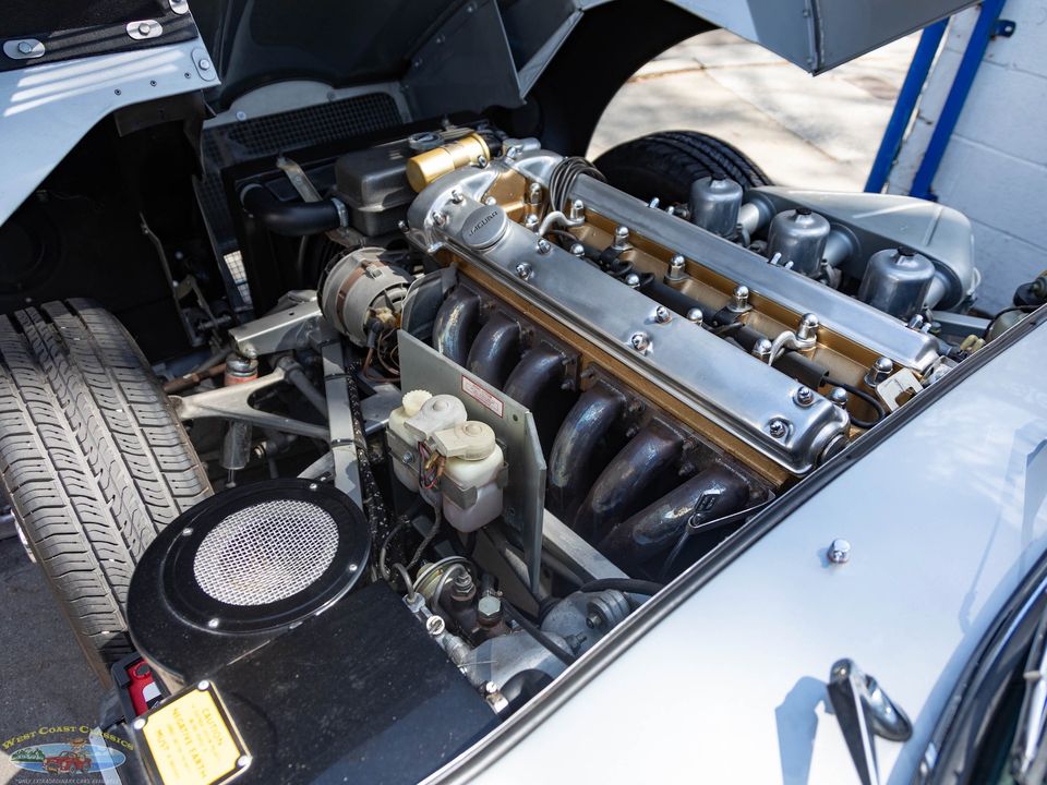 1965 Jaguar XKE E-Type 4.2L 5 spd Roadster