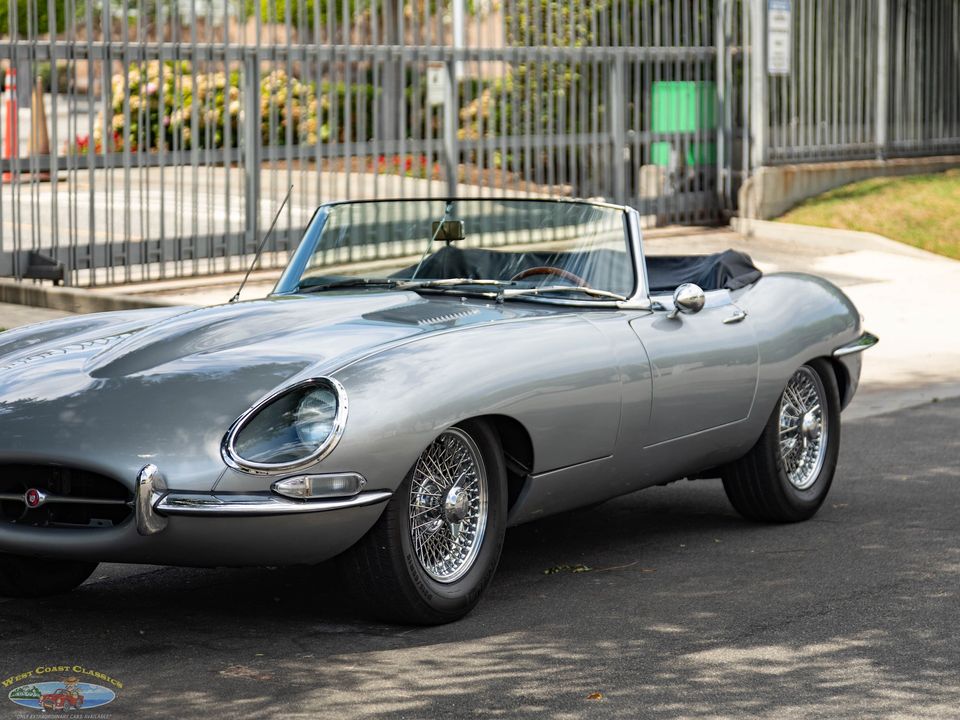 1965 Jaguar XKE E-Type 4.2L 5 spd Roadster