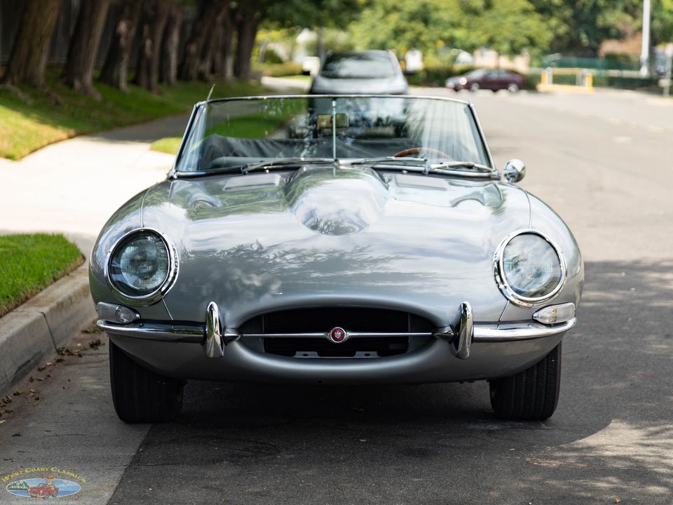1965 Jaguar XKE E-Type 4.2L 5 spd Roadster