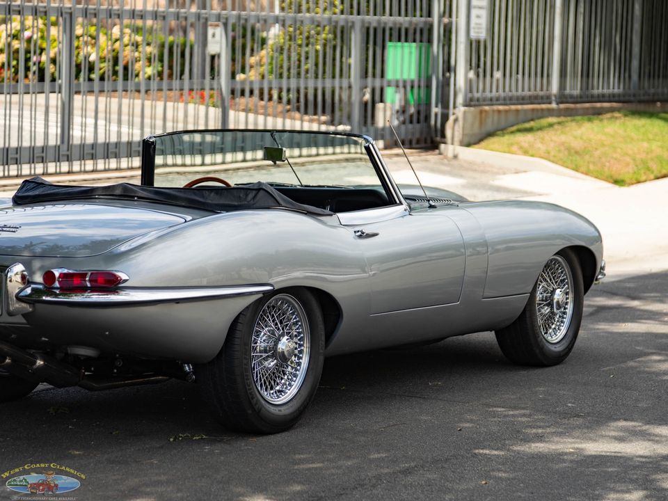 1965 Jaguar XKE E-Type 4.2L 5 spd Roadster