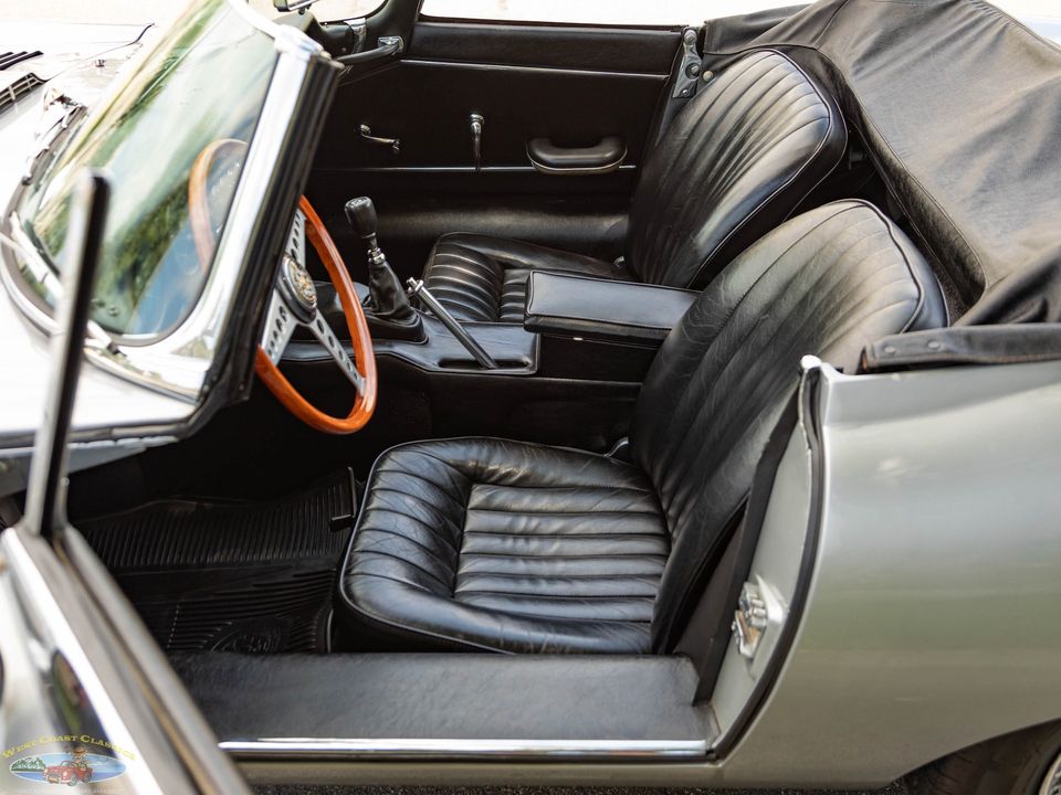1965 Jaguar XKE E-Type 4.2L 5 spd Roadster