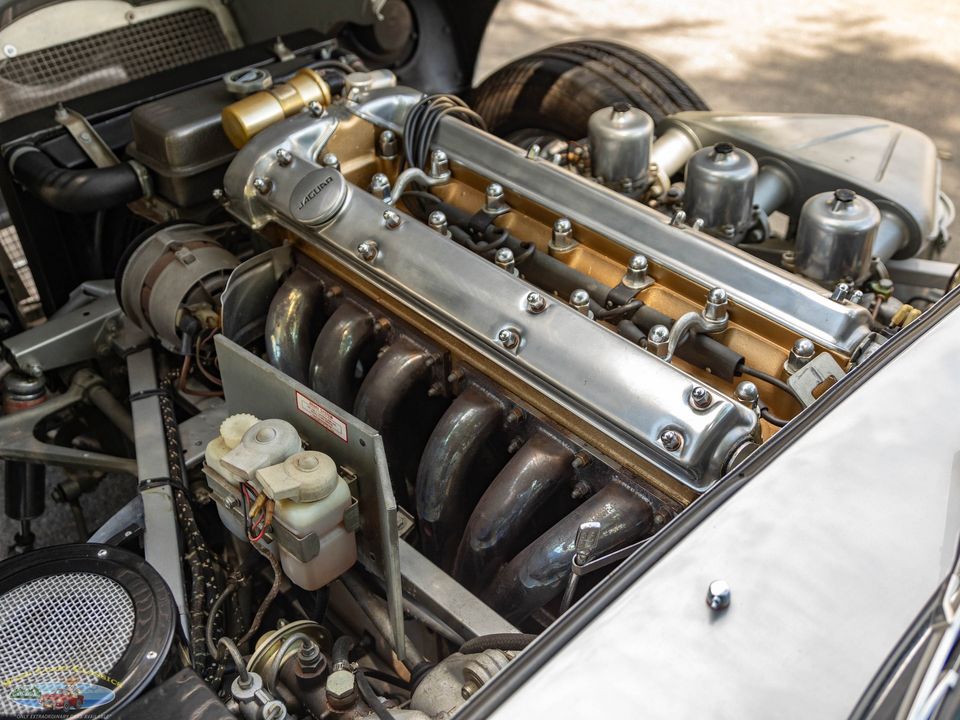 1965 Jaguar XKE E-Type 4.2L 5 spd Roadster