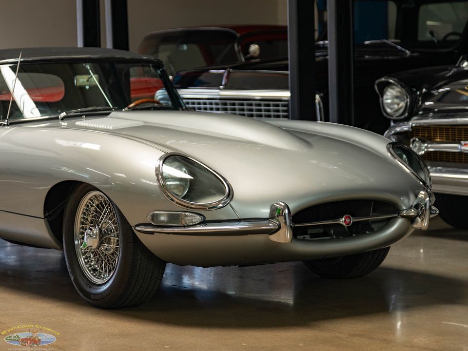 1965 Jaguar XKE E-Type 4.2L 5 spd Roadster