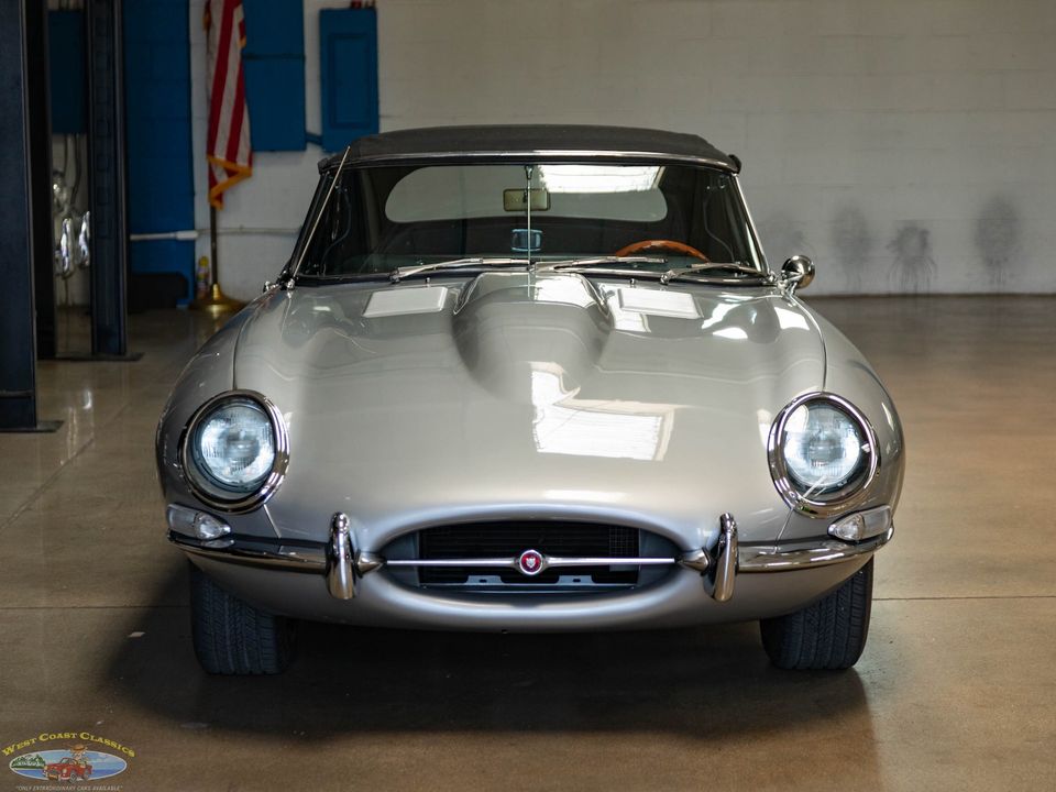 1965 Jaguar XKE E-Type 4.2L 5 spd Roadster
