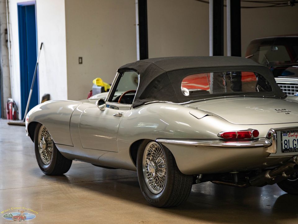 1965 Jaguar XKE E-Type 4.2L 5 spd Roadster