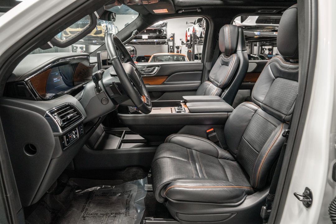 2024 Lincoln Navigator