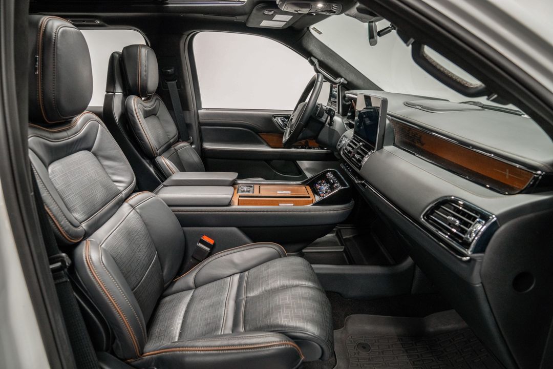 2024 Lincoln Navigator