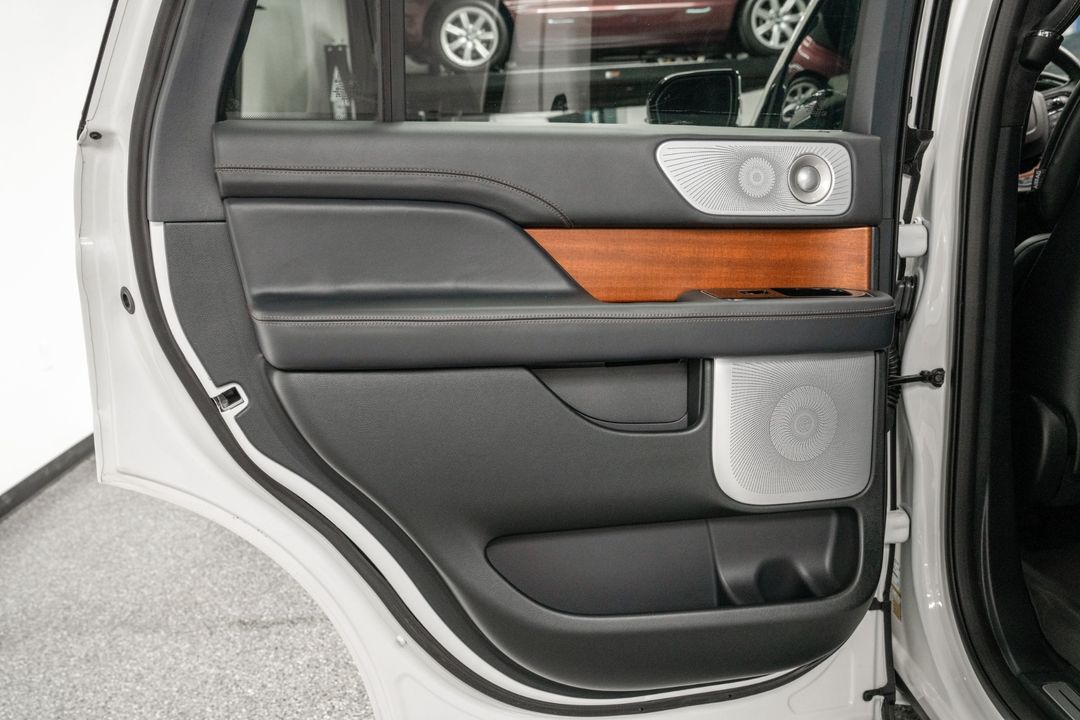 2024 Lincoln Navigator