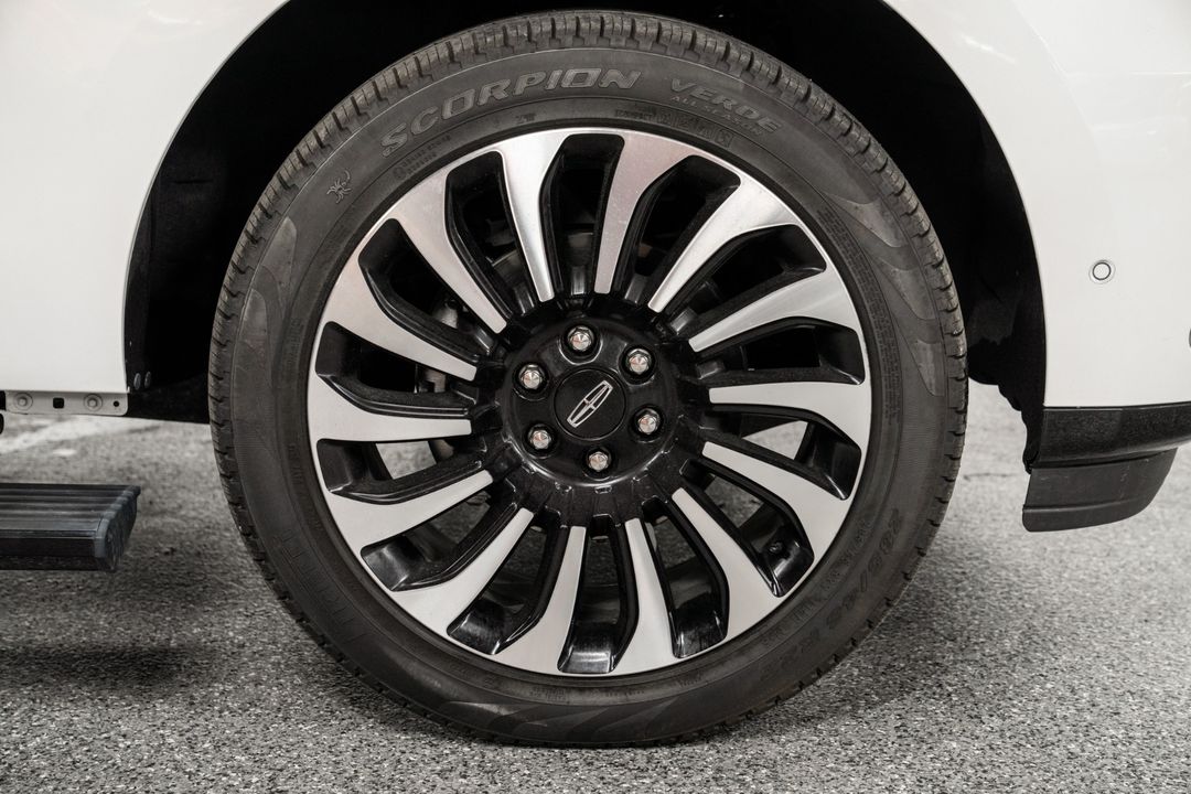 2024 Lincoln Navigator