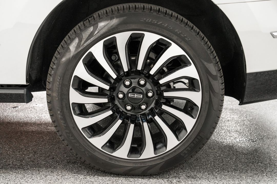 2024 Lincoln Navigator