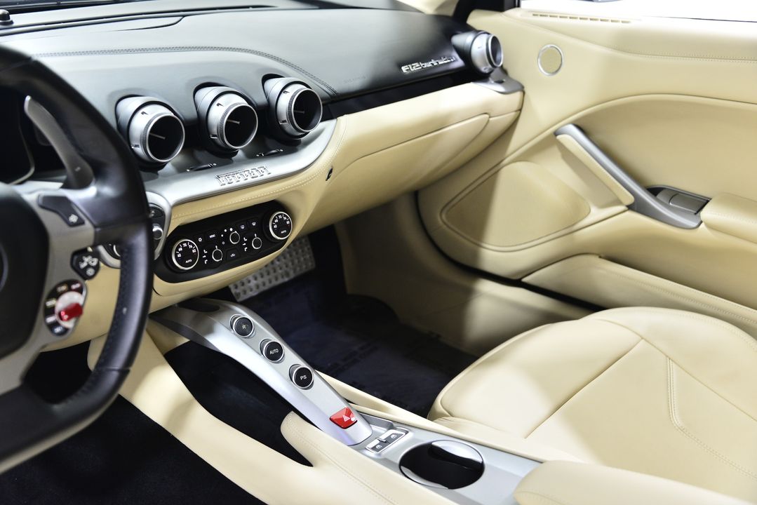 2015 Ferrari F12berlinetta