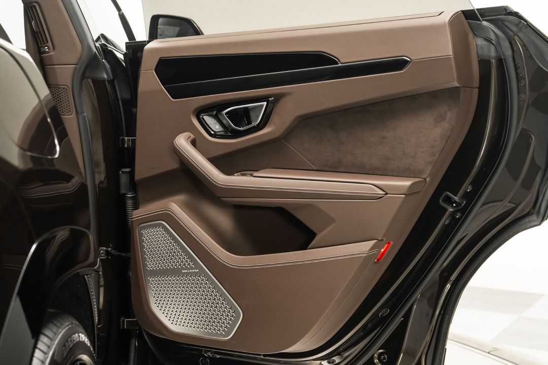2022 Lamborghini Urus