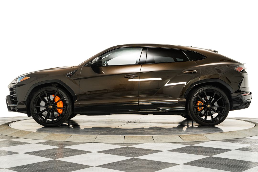 2022 Lamborghini Urus