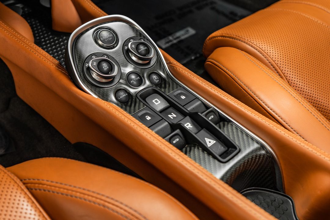 2017 McLaren 570GT
