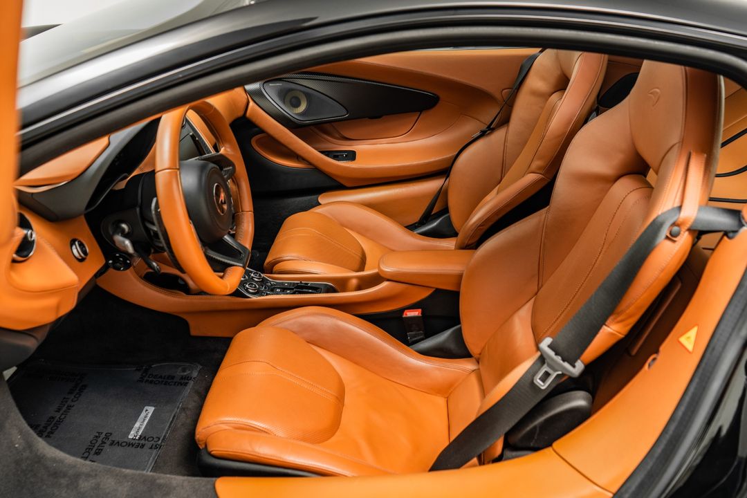 2017 McLaren 570GT