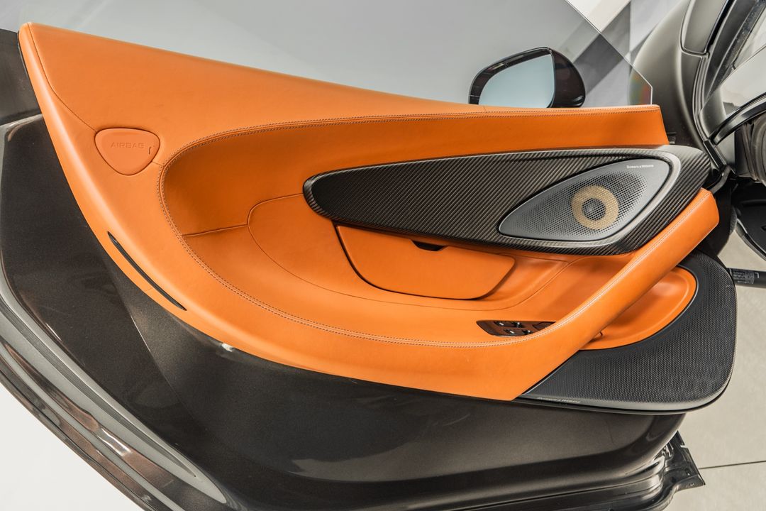 2017 McLaren 570GT