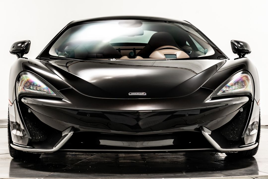 2017 McLaren 570GT
