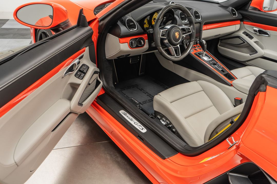2022 Porsche 718 Boxster