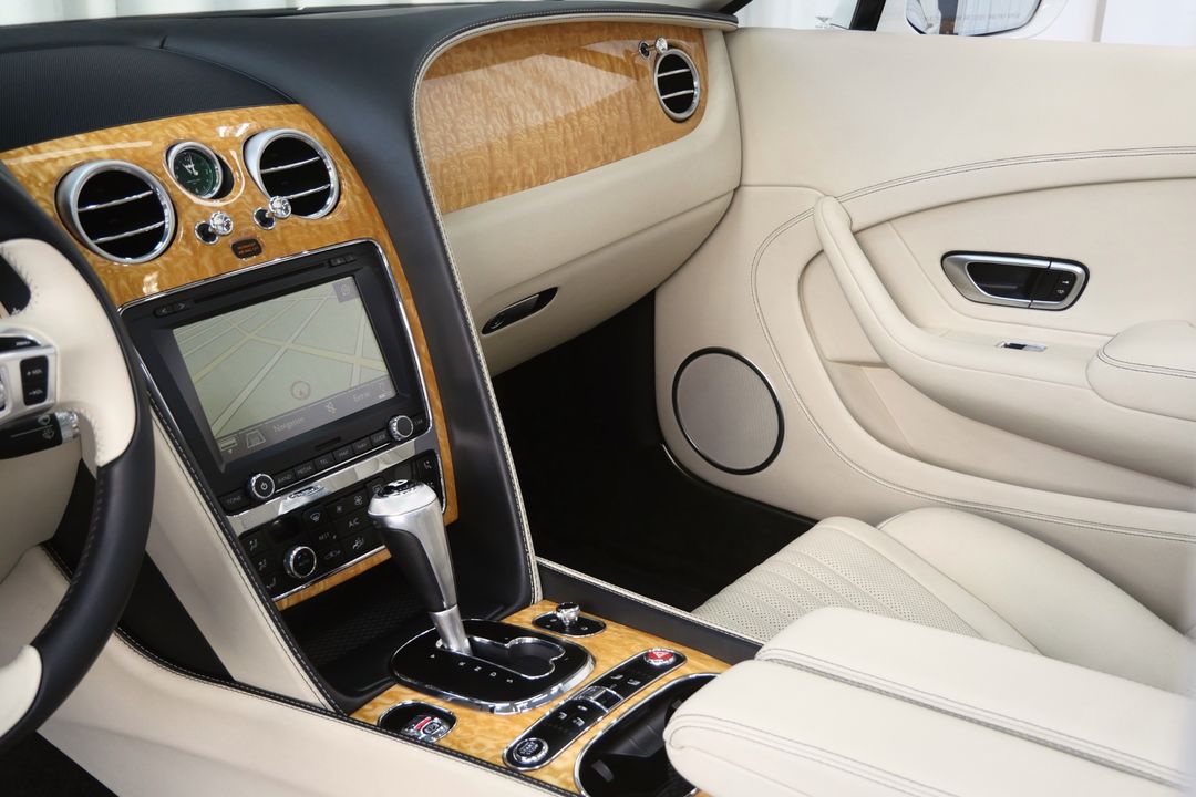 2016 Bentley Continental