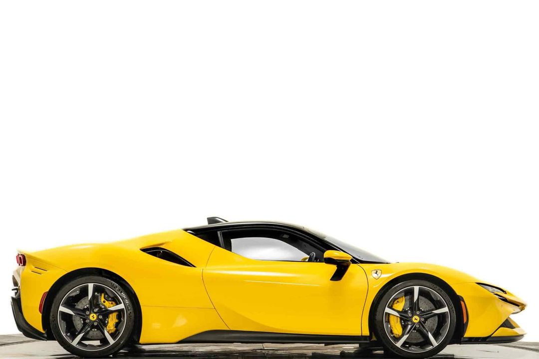 2022 Ferrari SF90