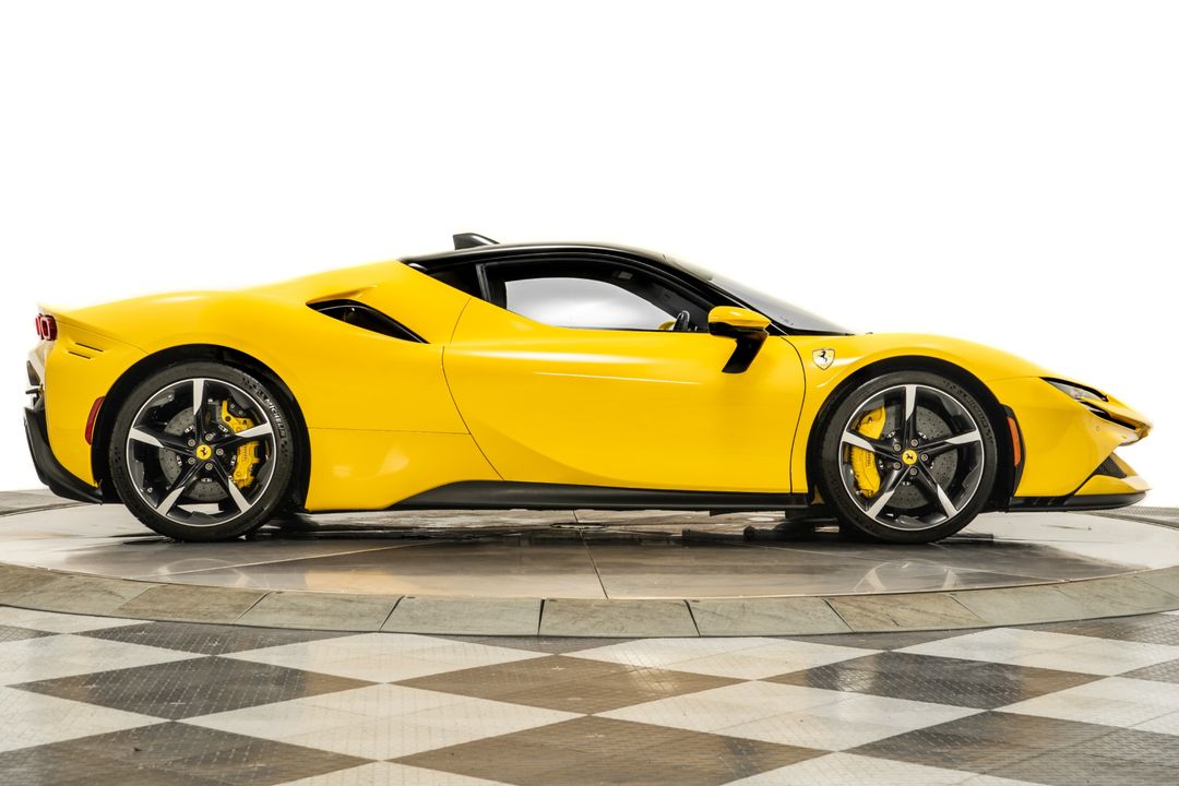 2022 Ferrari SF90
