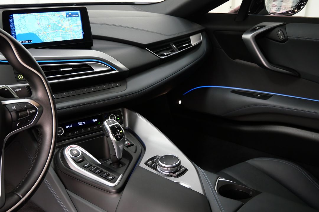2016 BMW i8
