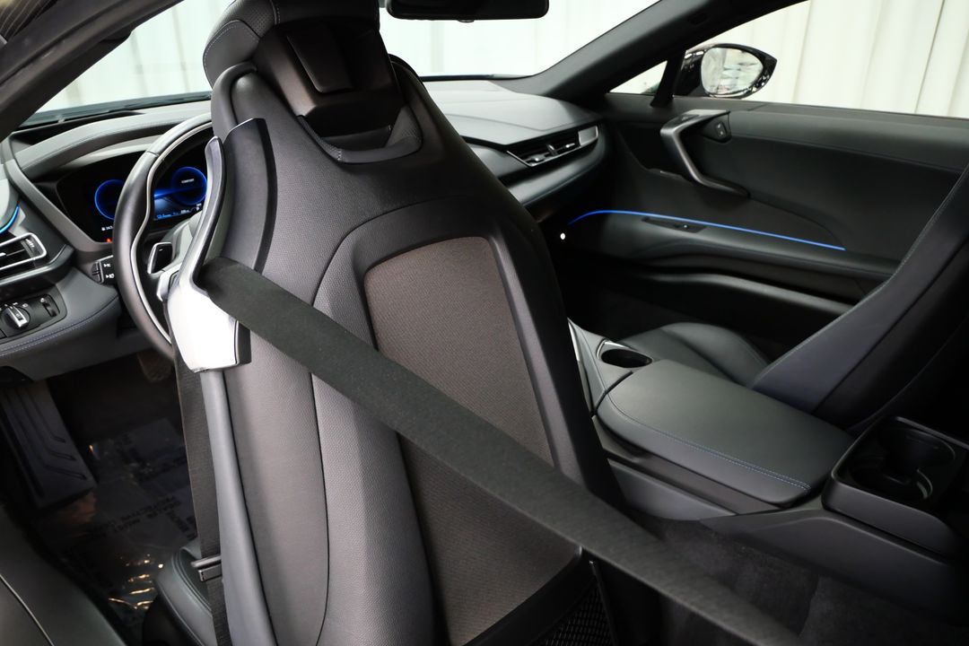 2016 BMW i8