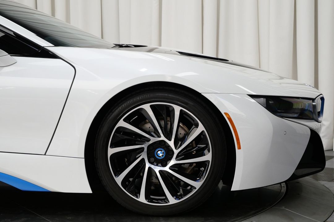 2016 BMW i8