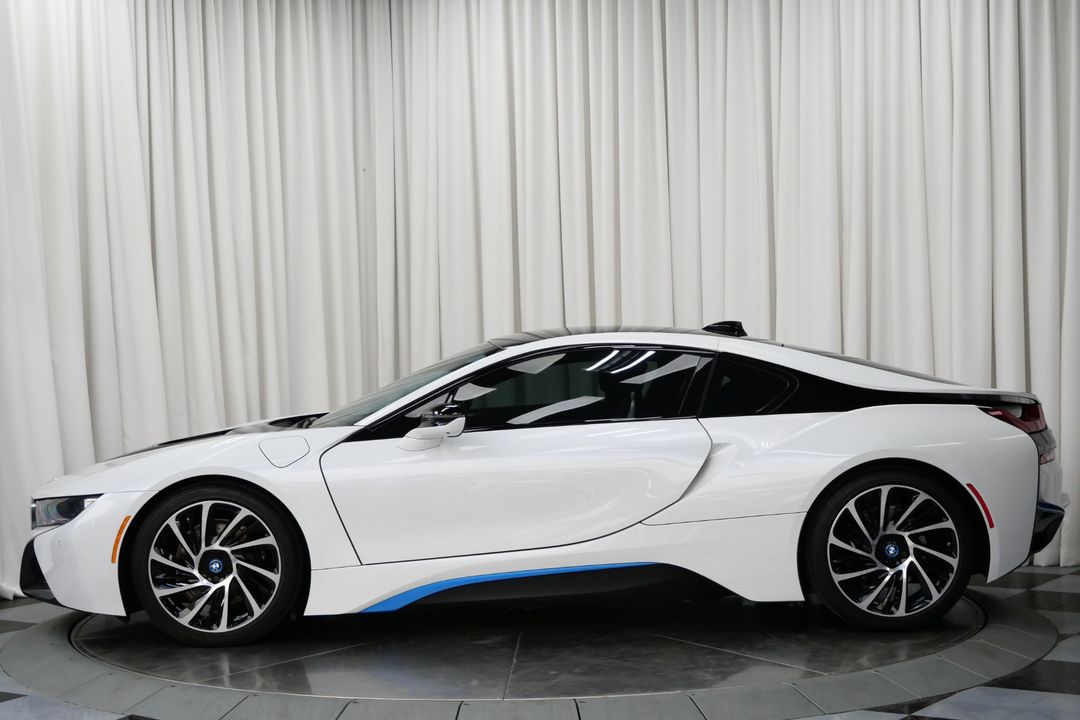 2016 BMW i8