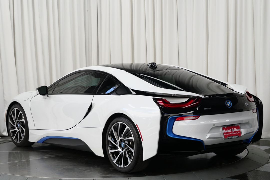 2016 BMW i8