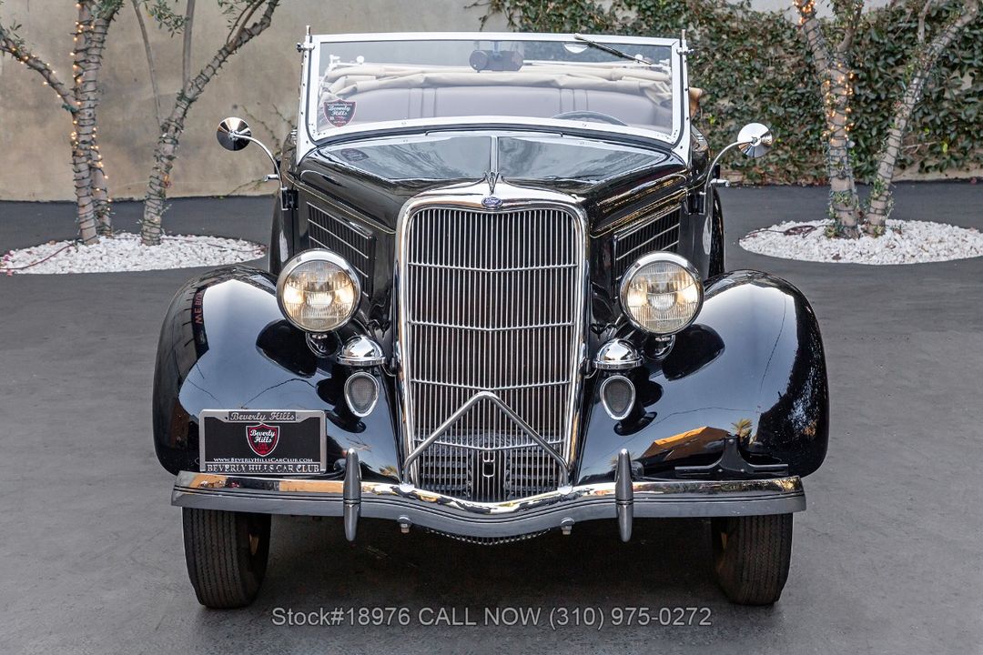 1935 Ford Phaeton