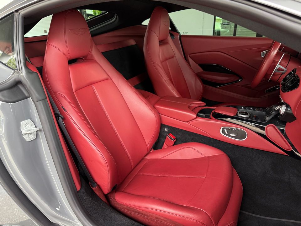 2023 Aston Martin Vantage