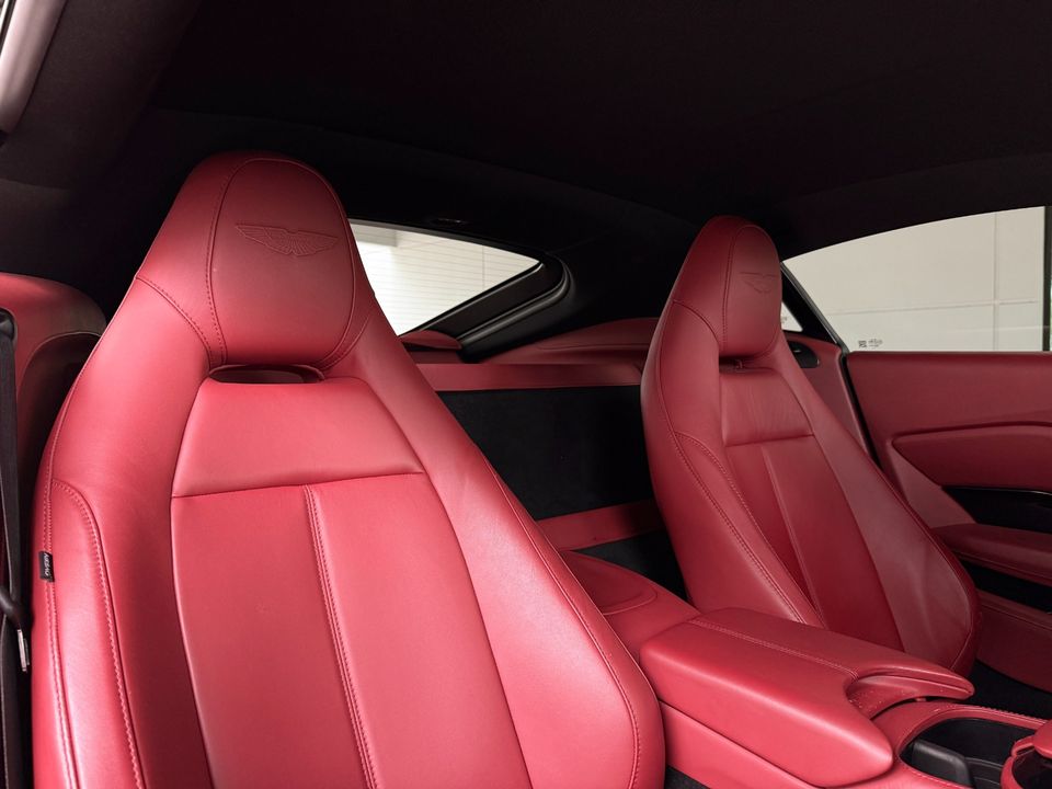 2023 Aston Martin Vantage