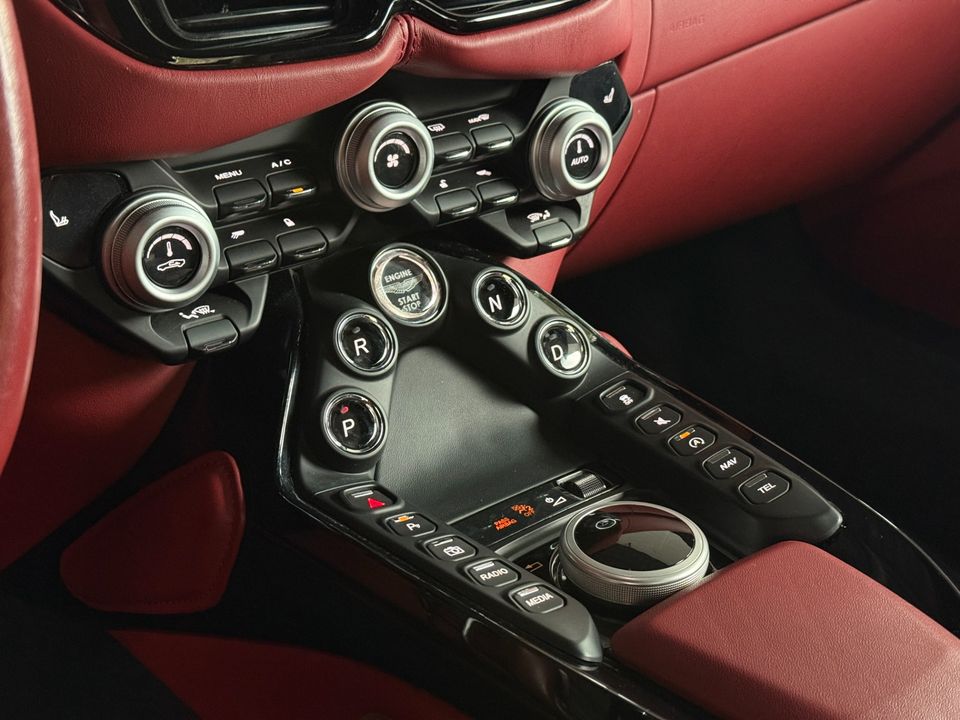 2023 Aston Martin Vantage