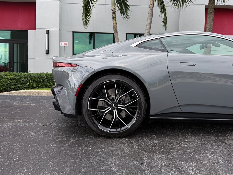 2023 Aston Martin Vantage