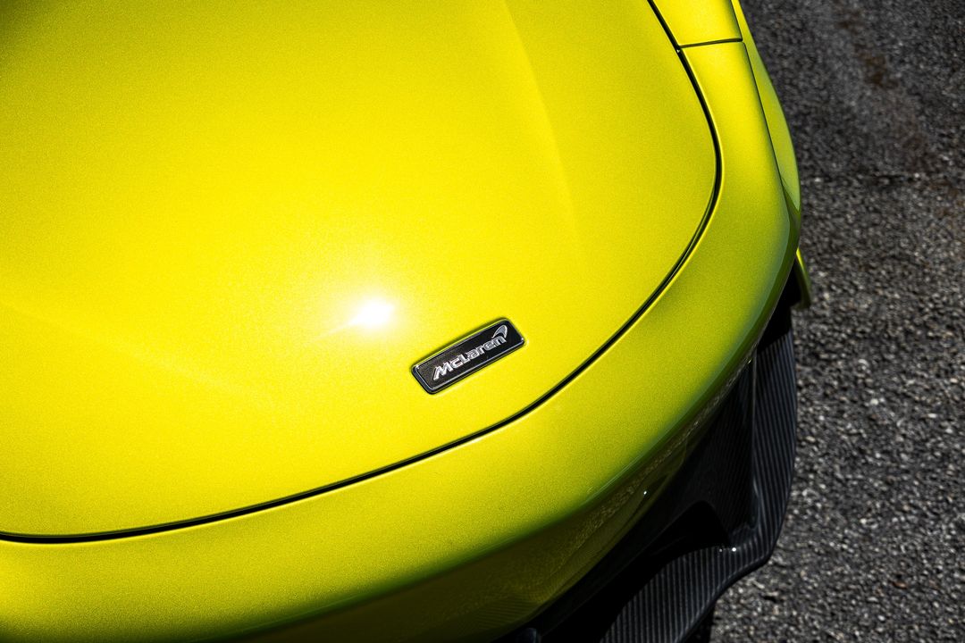 2023 McLaren Artura