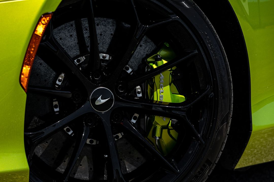 2023 McLaren Artura