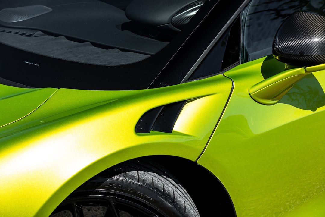 2023 McLaren Artura