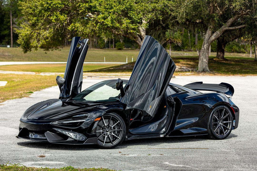 2022 McLaren 765LT Spider