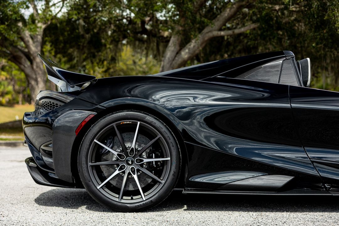 2022 McLaren 765LT Spider