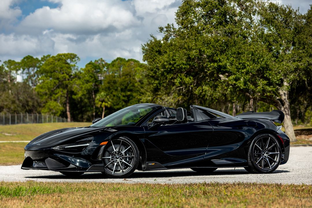 2022 McLaren 765LT Spider