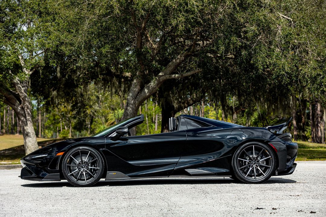 2022 McLaren 765LT Spider