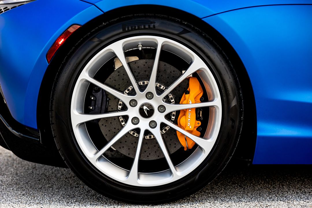 2023 McLaren Artura