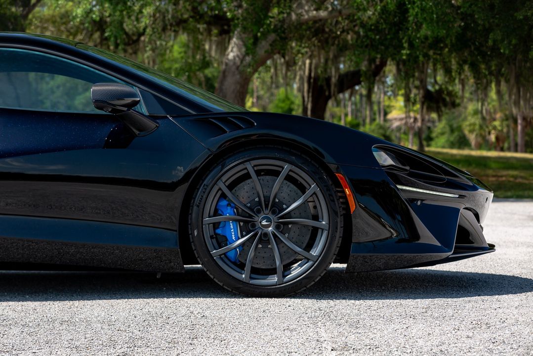 2023 McLaren Artura