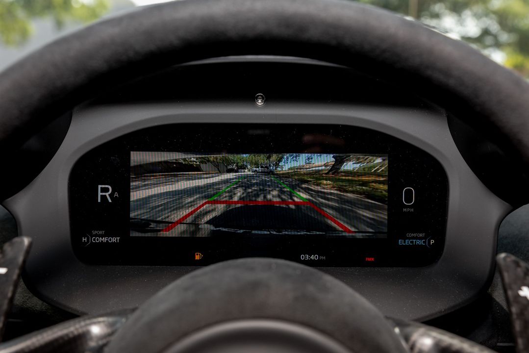 2023 McLaren Artura