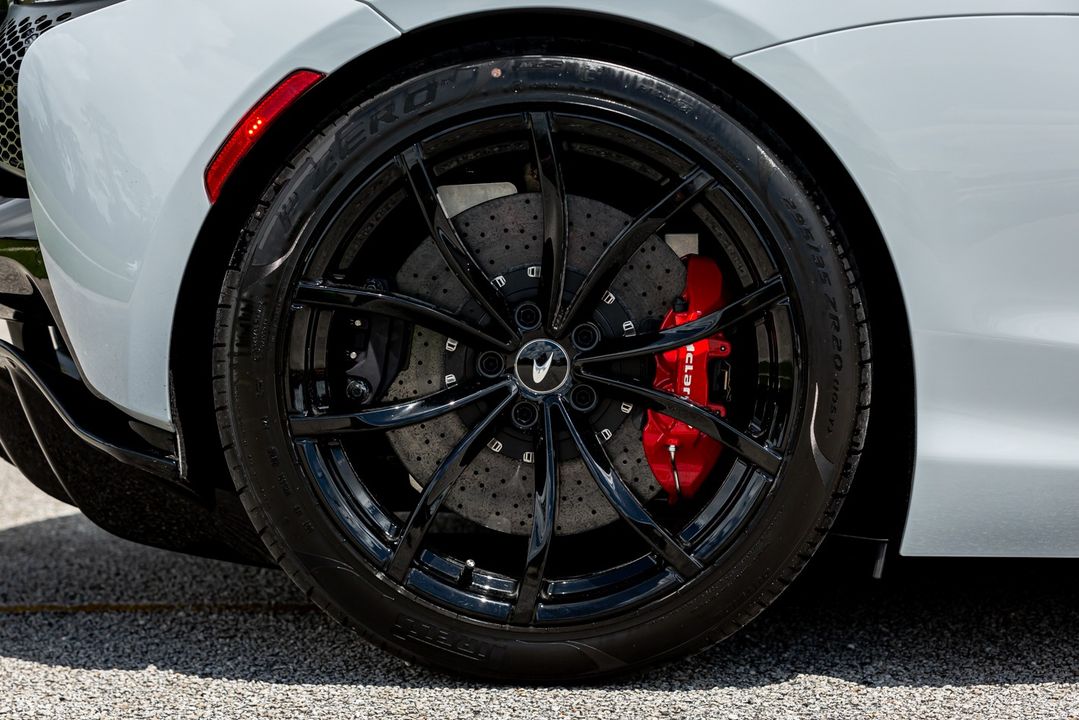 2025 McLaren Artura Spider