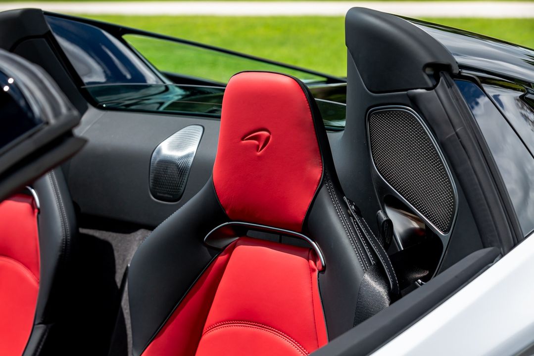 2025 McLaren Artura Spider