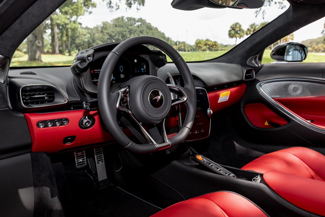 2025 McLaren Artura Spider